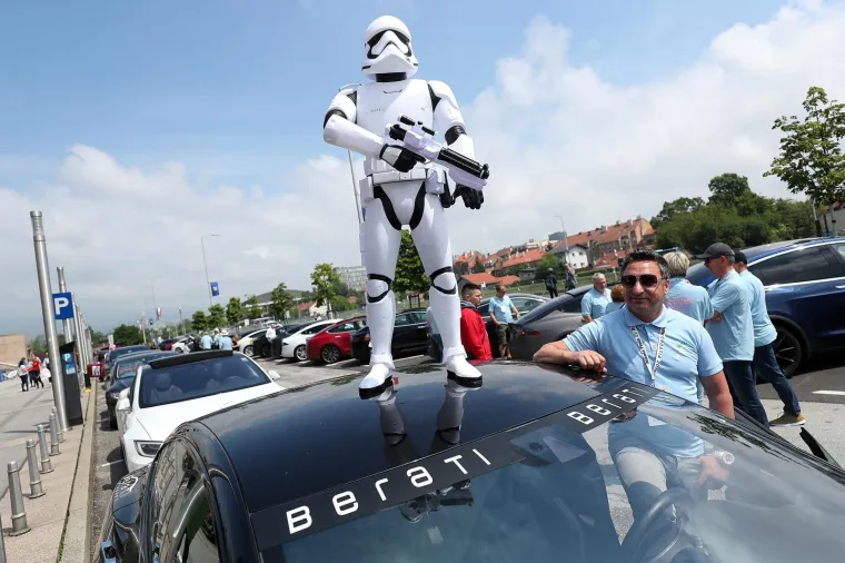 Zagreb prvi u svijetu! Pogledajte najti&scaron;u automobilističku utrku ikad održanu