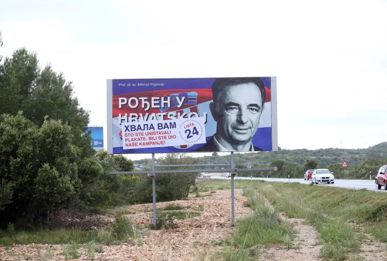 Pupovac zahvalio onima koji su uništavali plakate uz napomenu da su i oni dio kampanje.