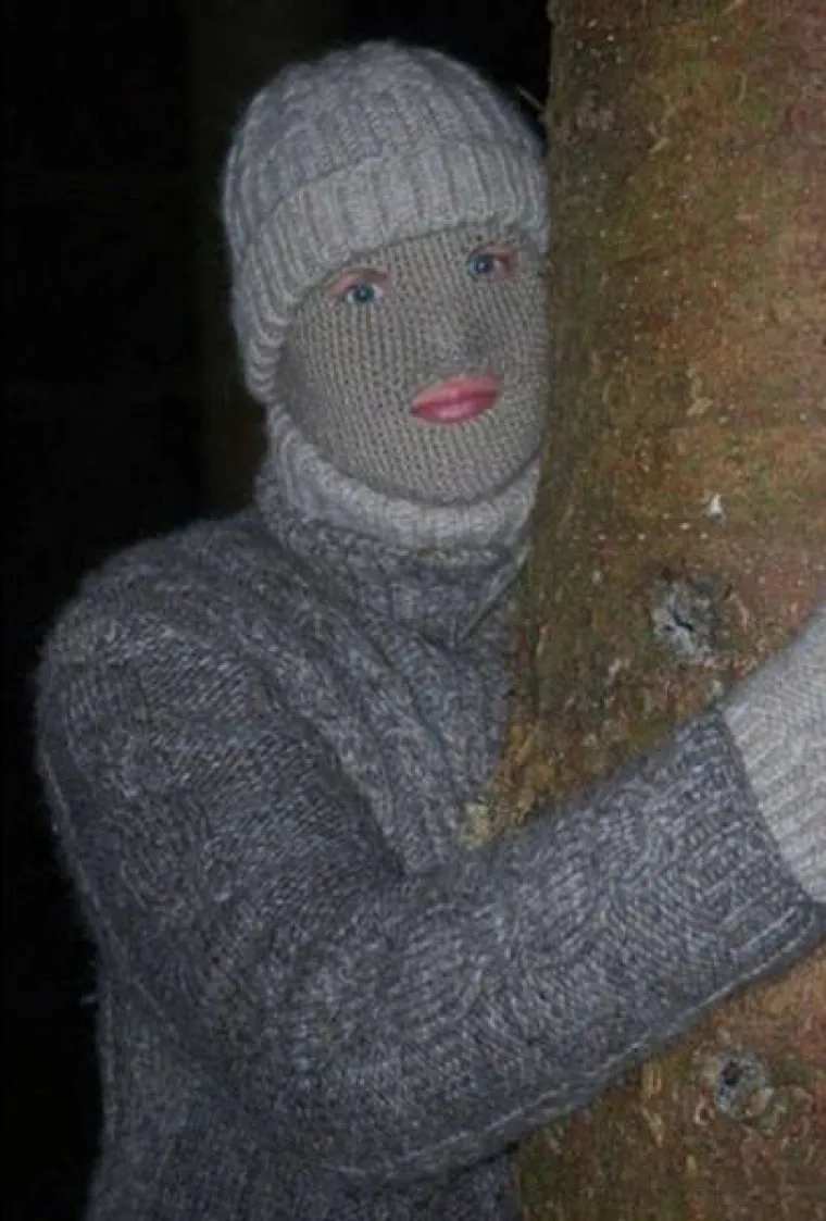 ČIME IH HRANE DA ODRASTU U OVO? S obzirom da je u pitanju Rusija, vjerojatno votkom...