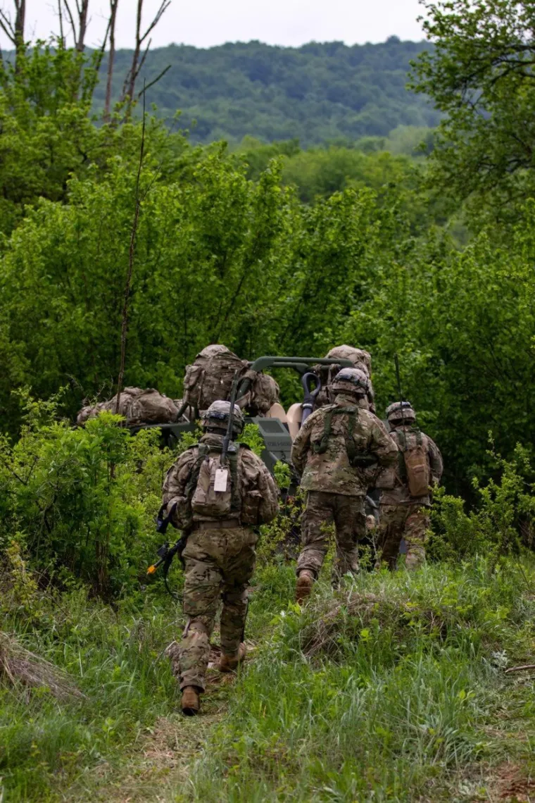 Vojnici na međunarodnoj vojnoj vježbi Immediate Response 19 koja se održava na vojnim poligonima u Slunju i Udbini te u Sloveniji i Mađarskoj. Foto: Profimedia, Alamy