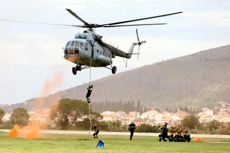 U Divuljama održana protupožara vježba