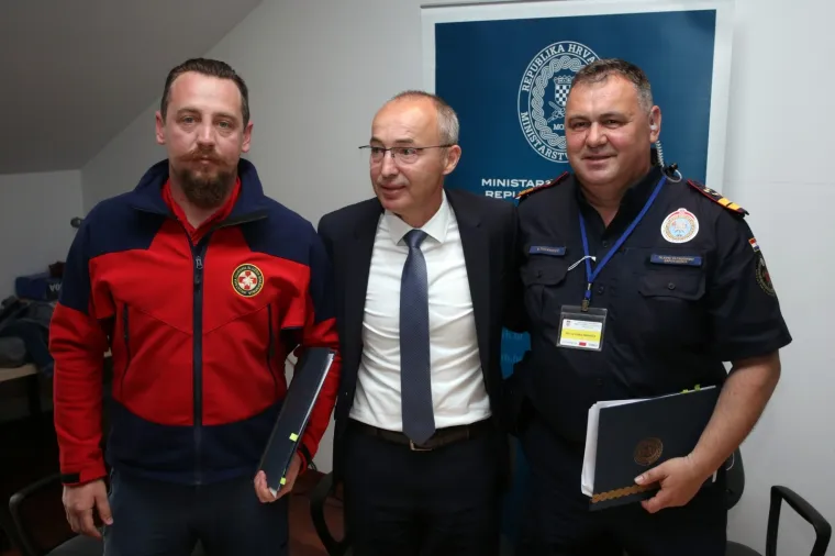 U Divuljama održana protupožara vježba