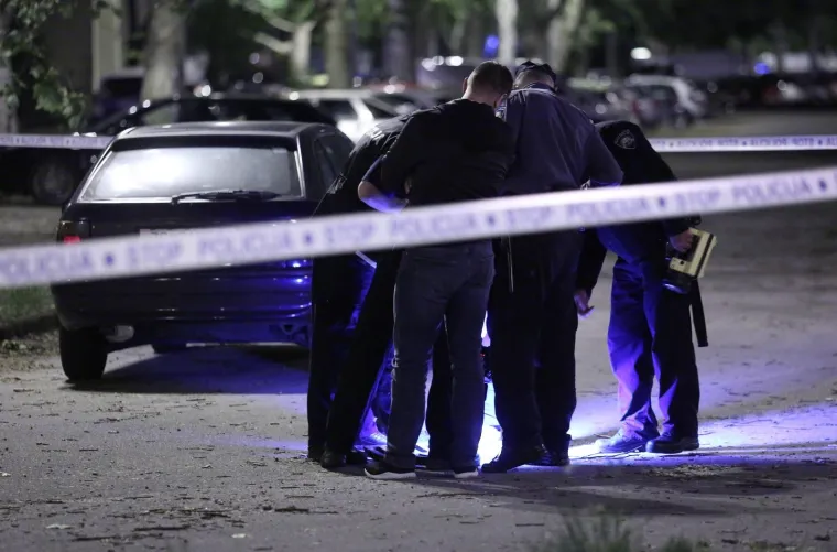 POKUŠAJ UBOJSTVA VATRENIM ORUŽJEM U DUGAVAMA: Propucan muškarac nakon navodne svađe