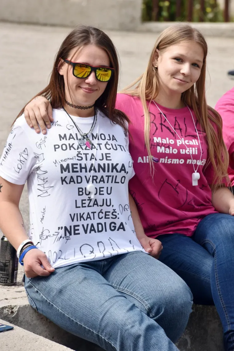 &Scaron;ibenski maturanti danas se od srednjo&scaron;kolskih klupa opra&scaron;taju tradicionalnom norijadom.