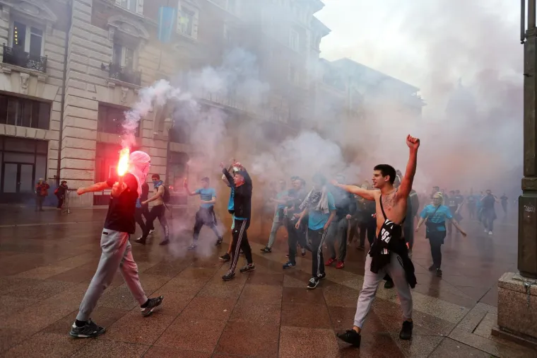 Ludilo za kraj: Pogledajte kako su hrvatski srednjo&scaron;kolci proslavili zadnji dan &scaron;kole