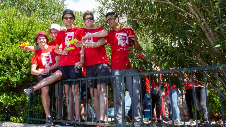 Ludilo za kraj: Pogledajte kako su hrvatski srednjo&scaron;kolci proslavili zadnji dan &scaron;kole