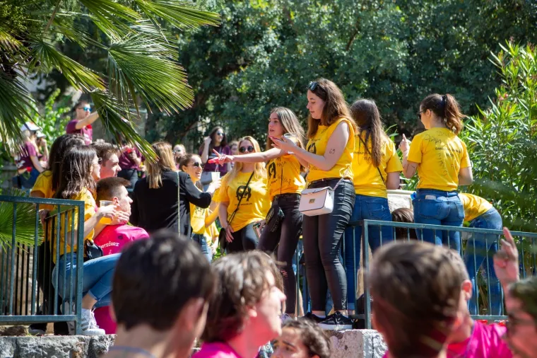 Ludilo za kraj: Pogledajte kako su hrvatski srednjo&scaron;kolci proslavili zadnji dan &scaron;kole