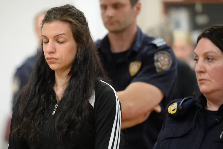 Sva lica 'krvave' Nu&scaron;e u sudnici: 12 godina zatvora jer je brutalno ubila biv&scaron;eg dečka