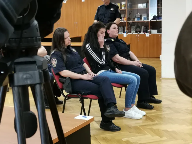 Sva lica 'krvave' Nu&scaron;e u sudnici: 12 godina zatvora jer je brutalno ubila biv&scaron;eg dečka