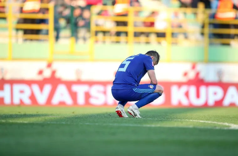 SLIKE GOVORE VI&Scaron;E OD TISUĆU RIJEČI: Modra tuga na Aldo Drosini