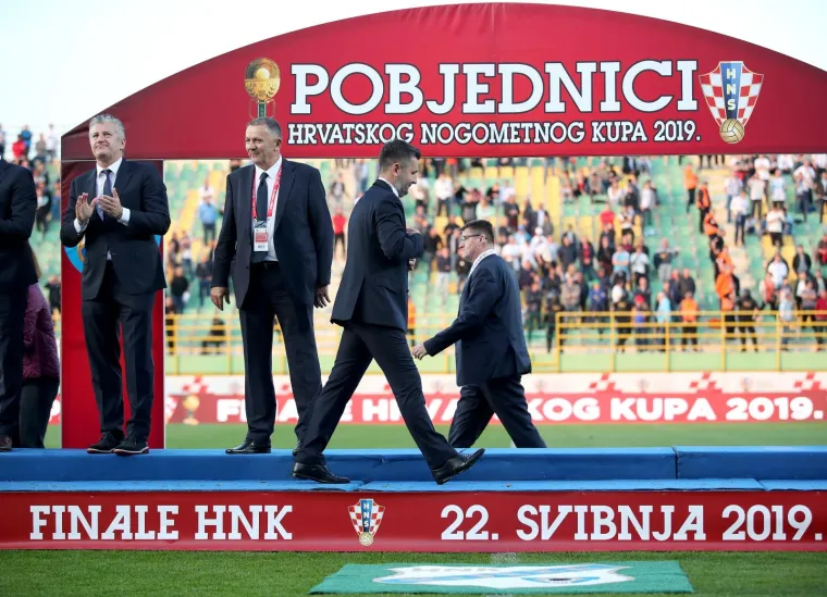 SLIKE GOVORE VI&Scaron;E OD TISUĆU RIJEČI: Modra tuga na Aldo Drosini