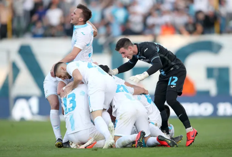 Nogometaši Rijeke pobjednici su hrvatskog Kupa nakon što su u finalnom susretu igranom u Puli na stadionu Aldo Drosina pred 6.742 gledatelja pobijedili Dinamo sa 3-1.