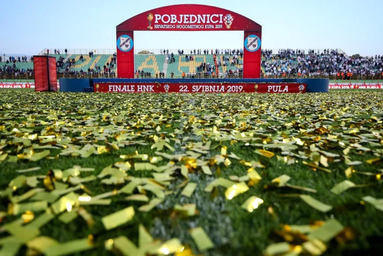 OVAKO SU BIJELI S KVARNERA PROSLAVILI OSVAJANJE KUPA: Rabuzinovo sunce u riječkim je rukama