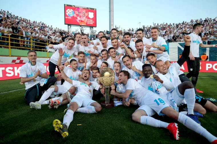 OVAKO SU BIJELI S KVARNERA PROSLAVILI OSVAJANJE KUPA: Rabuzinovo sunce u riječkim je rukama