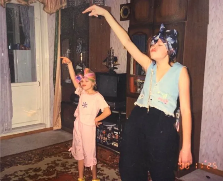 SVI SMO KROZ TO PRO&Scaron;LI, I, DA, BILO JE SRAMOTNO: Urnebesne fotografije biv&scaron;ih tinejdžera