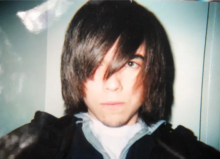 SVI SMO KROZ TO PRO&Scaron;LI, I, DA, BILO JE SRAMOTNO: Urnebesne fotografije biv&scaron;ih tinejdžera