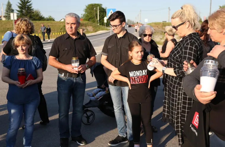 Stanovnici Blata okupili se na mirnom prosvjedu i položili lampa&scaron;e na mjesto nesreće