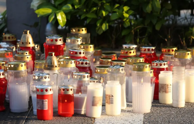 Stanovnici Blata okupili se na mirnom prosvjedu i položili lampa&scaron;e na mjesto nesreće