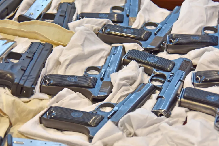 &Scaron;estero uhićenih stari znanci policije: U akciji Batana zaplijenili veće količine droge i oružja