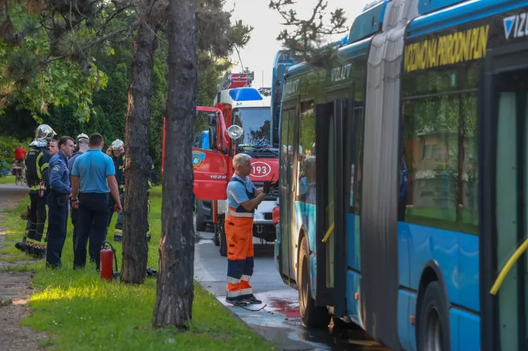 Na Selskoj cesti zapalio se ZET-ov autobus