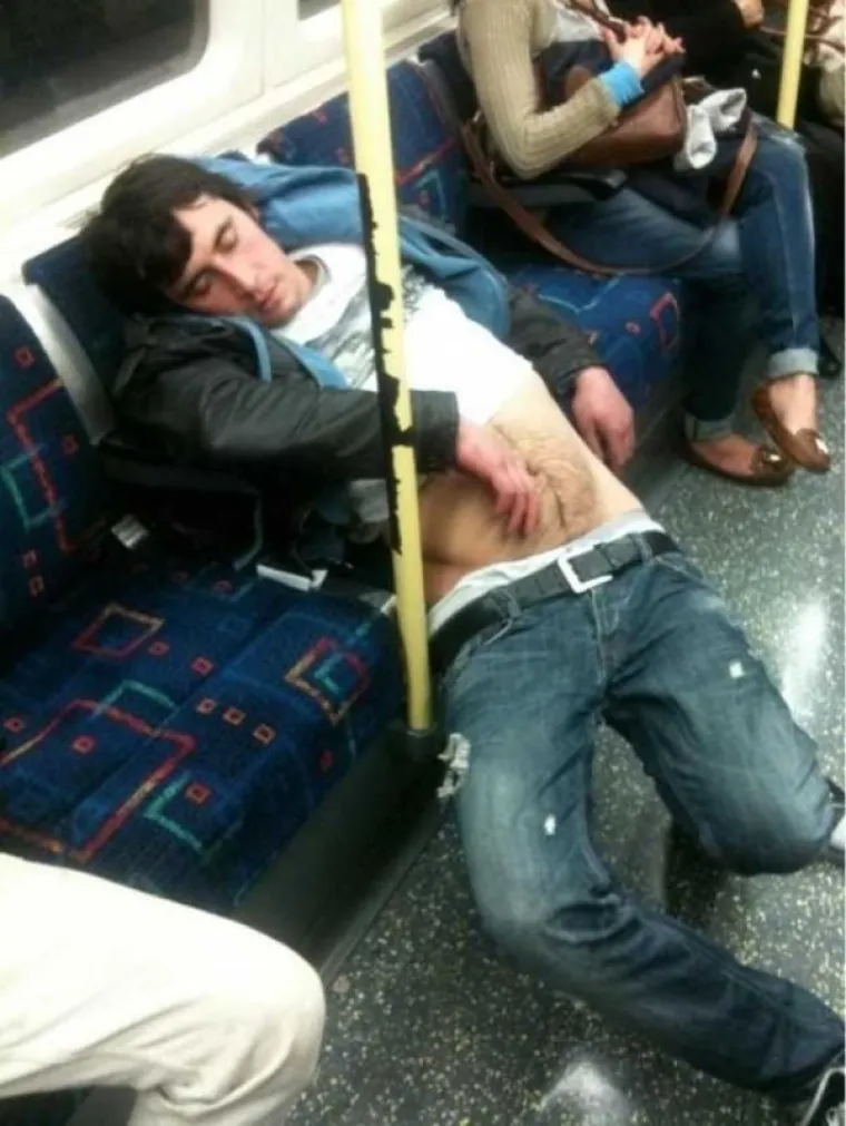 KAKO IZGLEDA DRŽAVNA SLUŽBA U PETAK? Zlobnici bi rekli ne osobito drugačije od ostatka tjedna