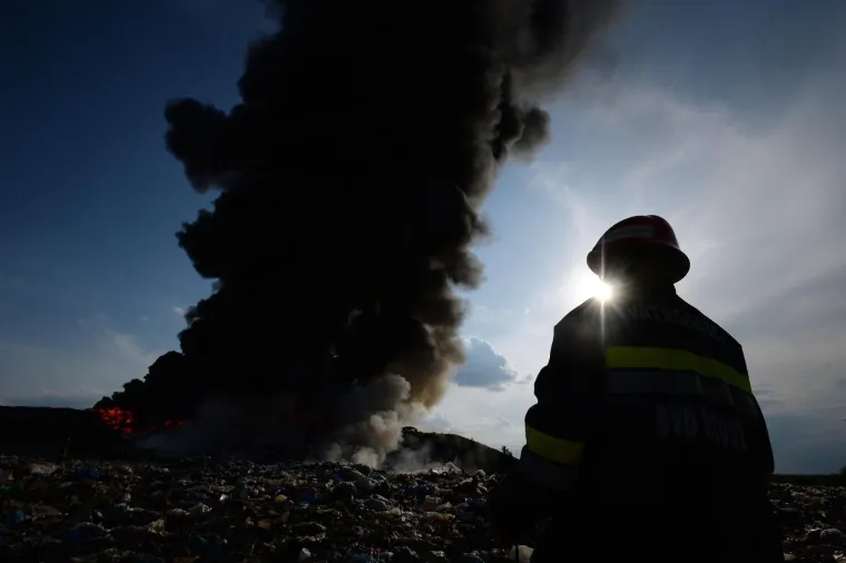 Veliki požar u Međimurju! ŽC 112: 'Zatvarajte prozore i zadržavajte se u zatvorenom'