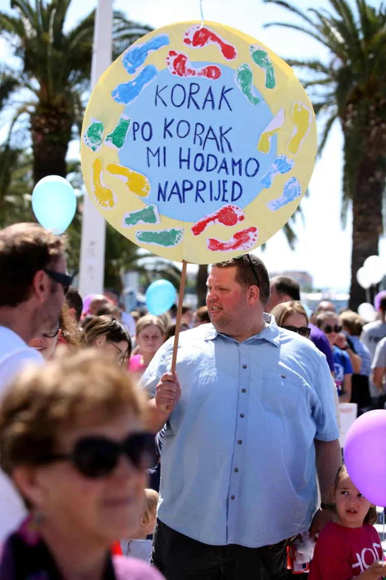 Tisuće na splitskom 'Hodu za život': 'Ja nisam nakupina stanica!'