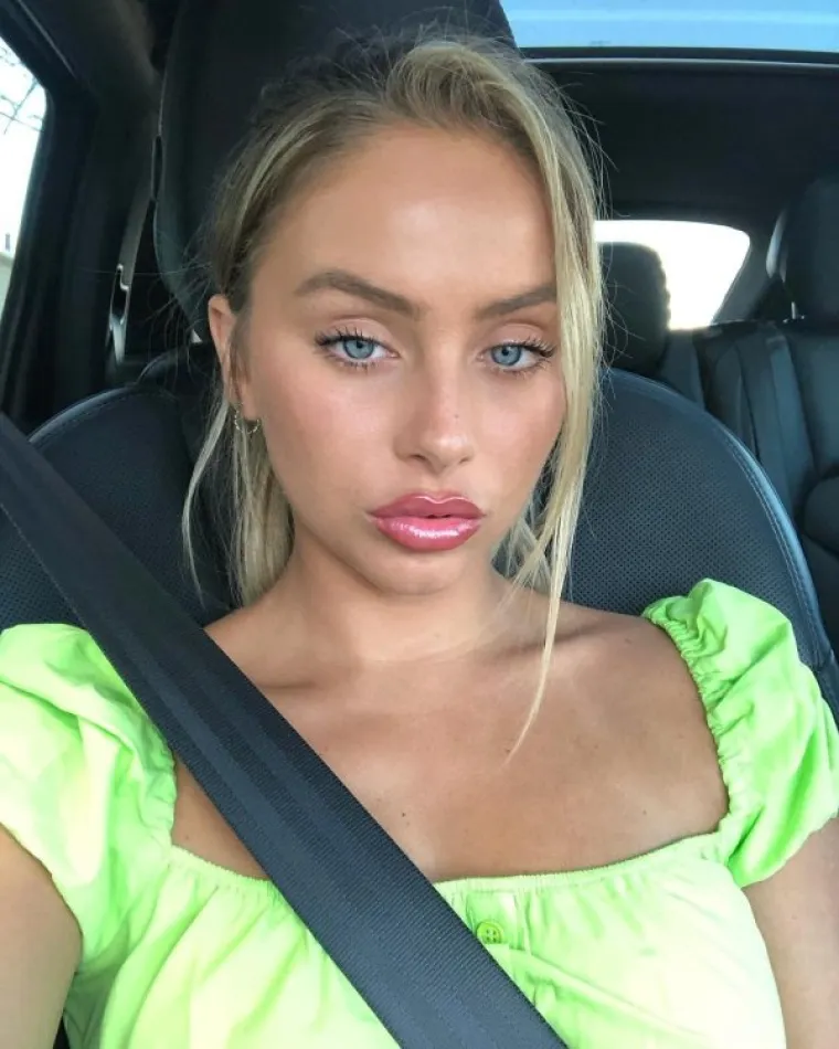 Procurili selfiji u kojima su pokazale što sve propuštaju