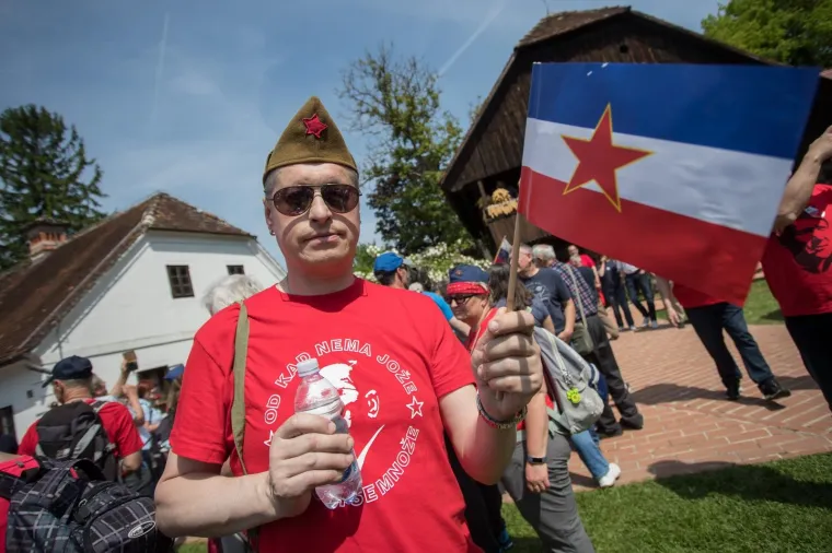 Tisuće ljudi u Kumrovcu na proslavi Dana mladosti