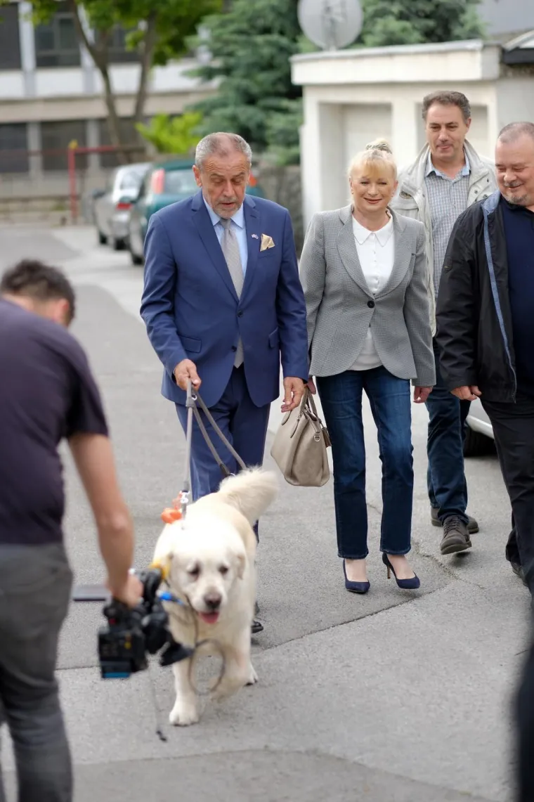 Milana Bandića rijetko viđamo sa samozatajnom suprugom, a imali su i preslatku pratnju