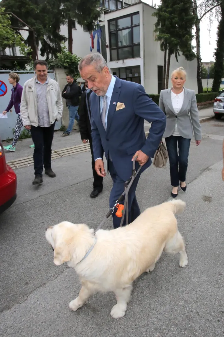 Milana Bandića rijetko viđamo sa samozatajnom suprugom, a imali su i preslatku pratnju