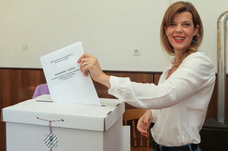 Netko će večeras slaviti, a netko plakati: Pogledajte kako su glasali kandidati za EP