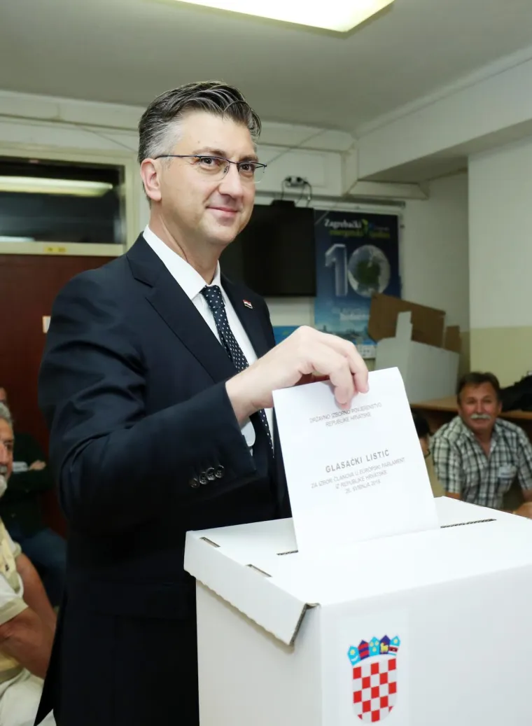 Političari na birali&scaron;tima: 'Važno je da &scaron;to vi&scaron;e građana izađe na izbore'