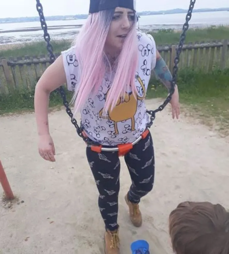 15 fotografija koje dokazuju da starijima od 15 nije mjesto u dječjem parku