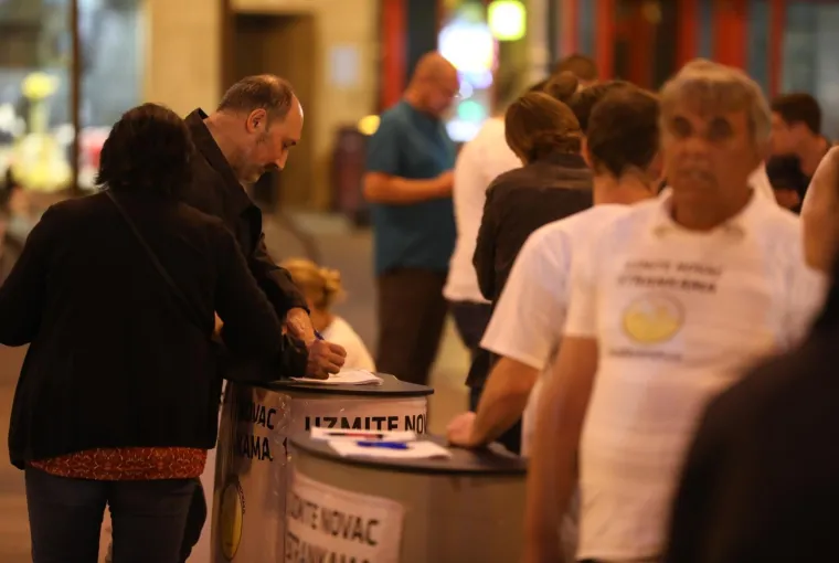 ŽIVOZIDA&Scaron;I BOJKOTIRAJU MEDIJE, ALI NE MIRUJU: I dalje skupljaju potpise za referendum