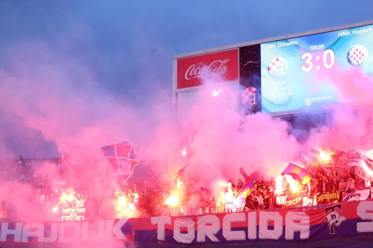 MAKSIMIR GORI: Pogledajte zbog čega je derbi u vi&scaron;e navrata prekinut i kako su Boysi dočekali kraj utakmice