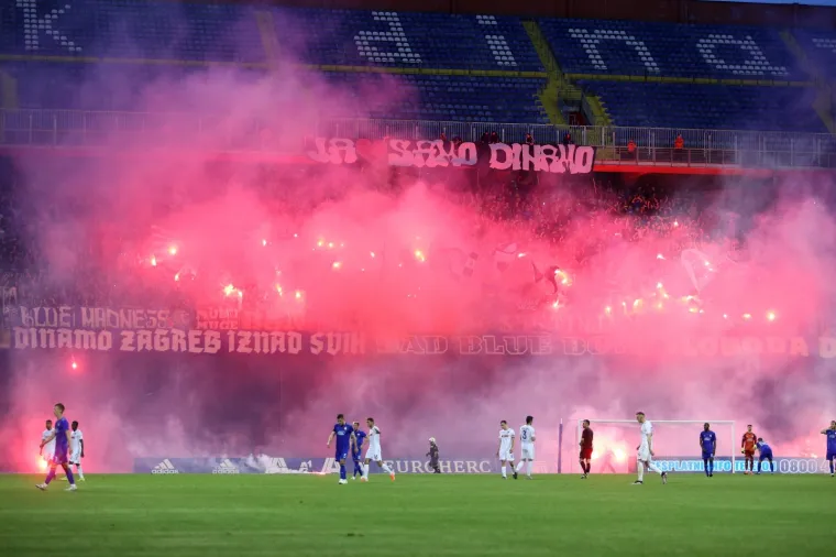 MAKSIMIR GORI: Pogledajte zbog čega je derbi u vi&scaron;e navrata prekinut i kako su Boysi dočekali kraj utakmice