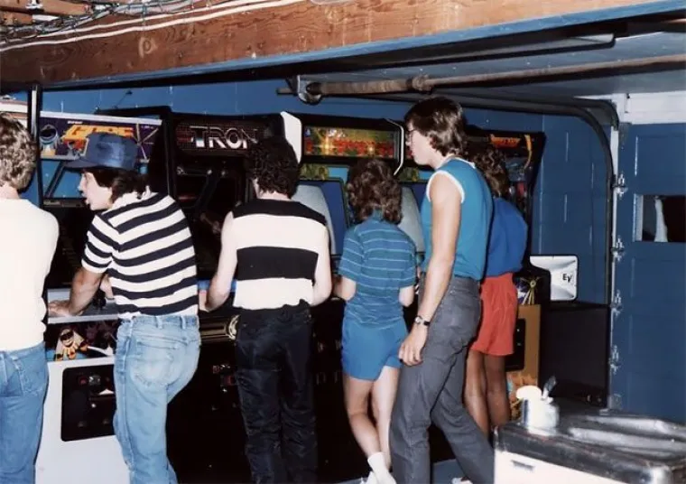 Jer osamdesete su bile godine: Walkmani, kazetofoni na ramenu i ostali biseri iz nekog drugog vremena