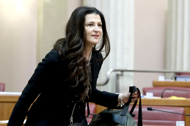 Iako je dobila samo 0,68 posto glasova Jerković u Bruxelles ide jer nitko od ostalih kandidata s liste koji su bili pozicionirani iza nje nije uspio prebaciti potrebnih 10 posto preferencijalnih glasova. No, Jerković je "rezerva" koja će u Bruxelles tek kad Velika Britanija napusti EU