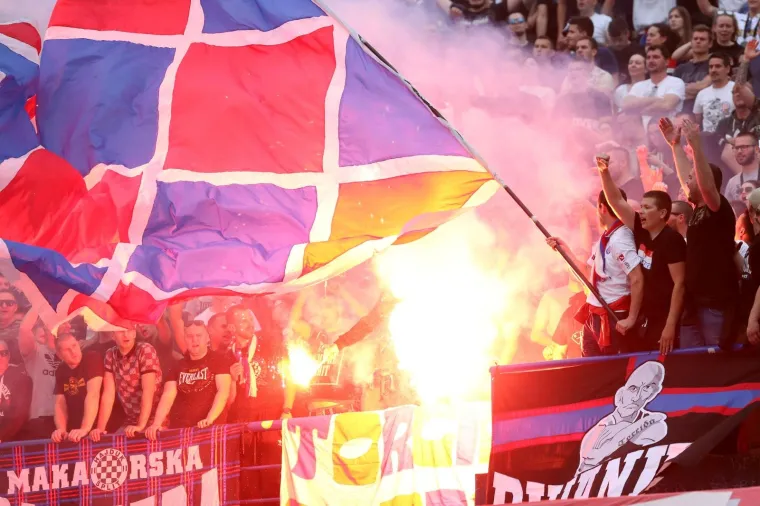 SJEVER MAKSIMIRA JE GORIO: Ovako je jučer izgledalo na najvećem hrvatskom derbiju