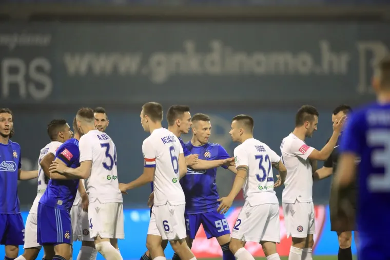 SJEVER MAKSIMIRA JE GORIO: Ovako je jučer izgledalo na najvećem hrvatskom derbiju