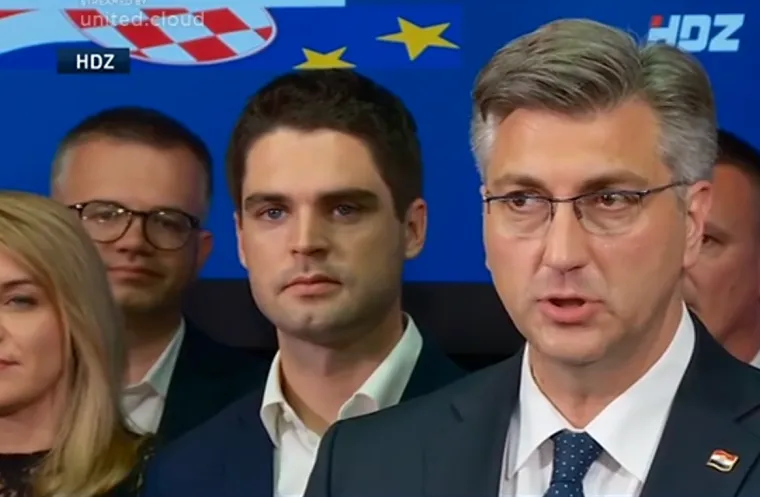 PLENKOVIĆ KAKVOG NISMO VIDJELI: Doživio je najteži poraz dosad, ove fotke pokazuju kako ga je podnio