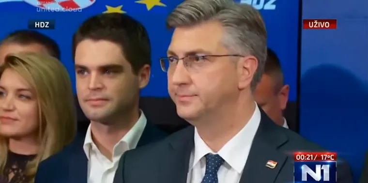 PLENKOVIĆ KAKVOG NISMO VIDJELI: Doživio je najteži poraz dosad, ove fotke pokazuju kako ga je podnio