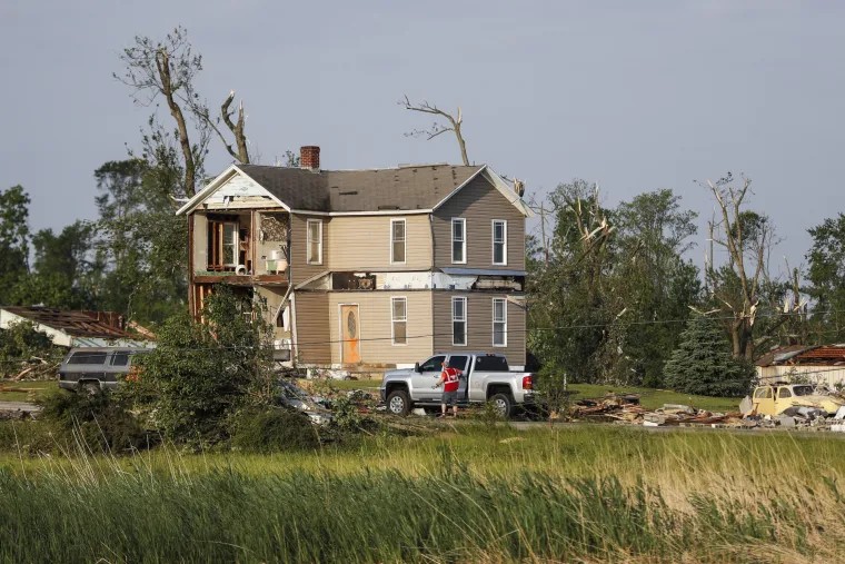 Tornado poharao Ohio: Više od 60.000 domova i tvrtki bez struje, najmanje 35 ljudi ozlijeđeno