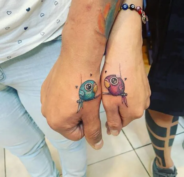 Ako ste bez ideja: 20 fora 'matching' tetovaža za zaljubljene parove