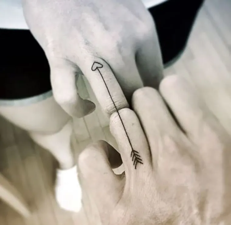 Ako ste bez ideja: 20 fora 'matching' tetovaža za zaljubljene parove