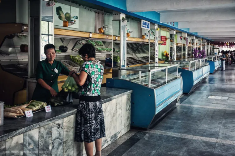 Ilegalne fotografije svakodnevnog života u glavnom gradu Sjeverne Koreje - Pyongyangu