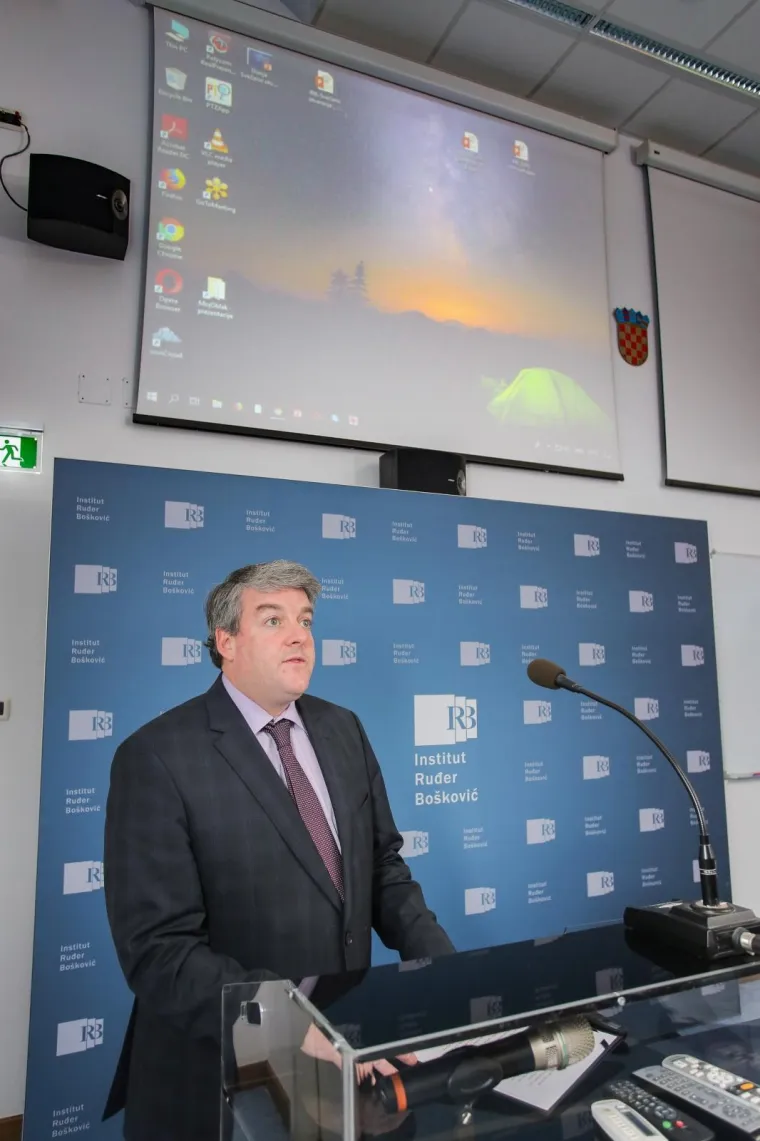RUĐER PREDSTAVIO VRHUNSKU TEHNOLOGIJU: U Institutu Ruđer Bošković pušten u pogon ionski izvor za He snopove