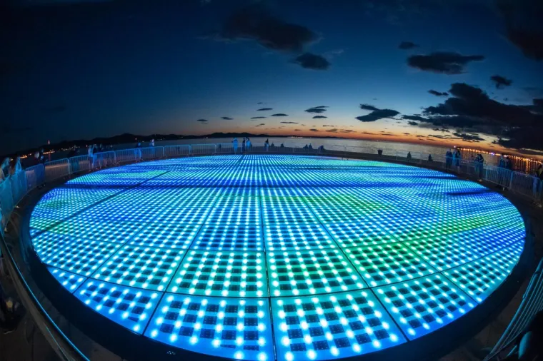 31.05.2019., Zadar - Svjetlosna instalacija Pozdrav suncu večeras je ponovno zasjala nakon brzog saniranja posljedica vandalskog čina gdje su neke od svjetlosnih ploča bile uništene. Photo: Dino Stanin/PIXSELL