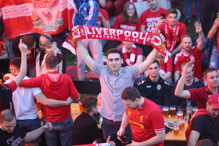 01.06.2019., Zagreb - Navijaci Liverpoola finale Lige prvaka izmedju Tottenhama i Liverpoola prate u pivnici Mali medo u Tkalcicevoj ulici. 
Photo: Luka Stanzl/PIXSELL